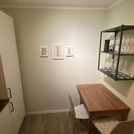 Apartman Mit Garagenparkplatz An U-bahnstation