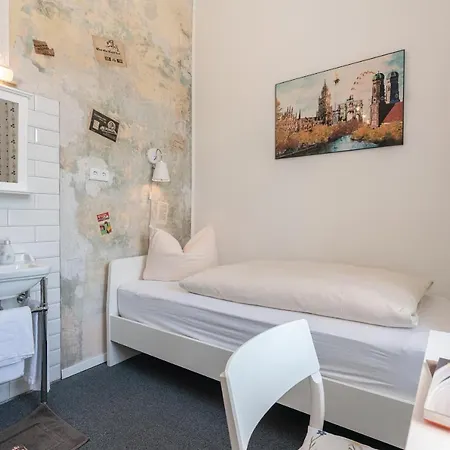 Hotel-pension Am Siegestor 3*
