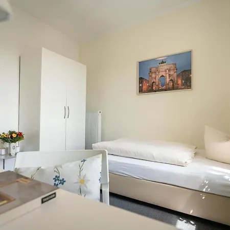 Hotel-pension Am Siegestor 3* 뮌헨