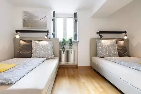Marienplatz 2 Bedrooms Living Kitchen 아파트 *