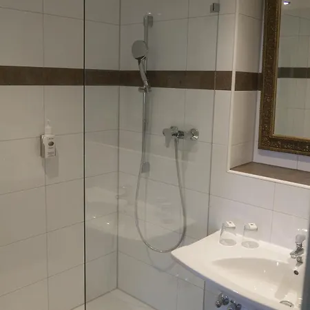 Daniel Hotel 3*