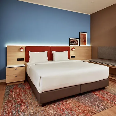 Hotel By Marriott