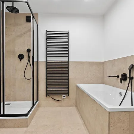 Apartman Flatista Homes - Station - 4 Br *
