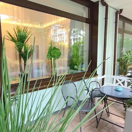 Homely P1 - Elegant Self-check-in Studio-apartment In With Kitchen And Washing Machine München