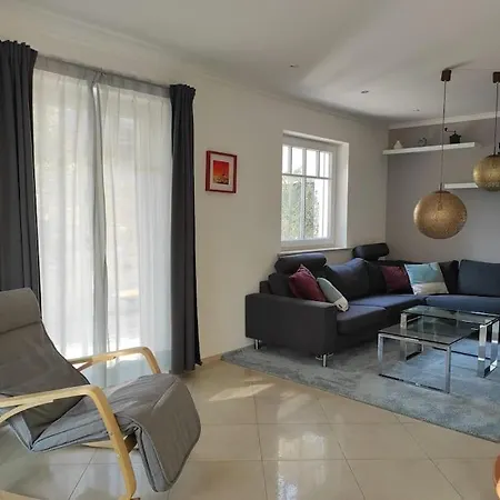 Villa Phantastisches Haus Mit Pool Direkt In