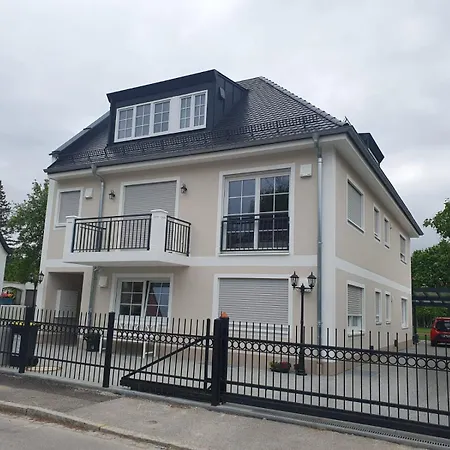 Apartment Helle 3 Souterrainwohnung In Einem Neubau-villa