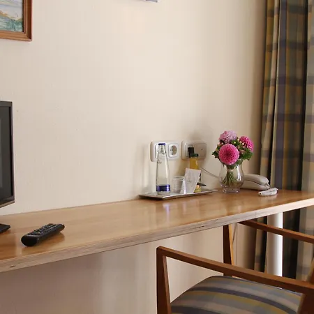 Sollner Hof Hotel 3*