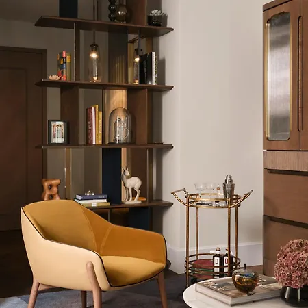 Отель Rosewood