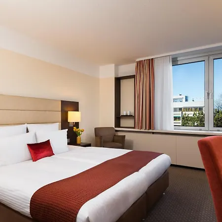Leonardo Arabellapark 4*