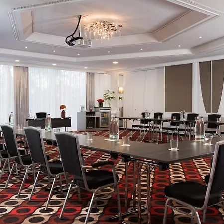 Leonardo Arabellapark Hotel 4*
