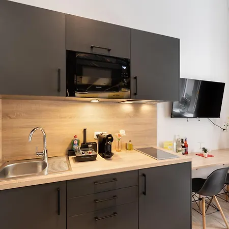 Servus By Homaris Aparthotel *