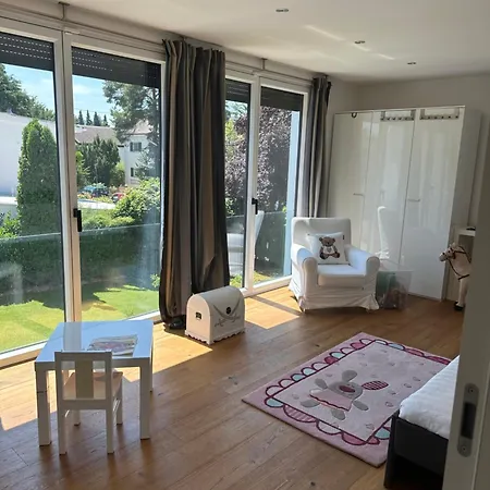 Outstanding 9 Bedroom With Pool In Villa Munich
