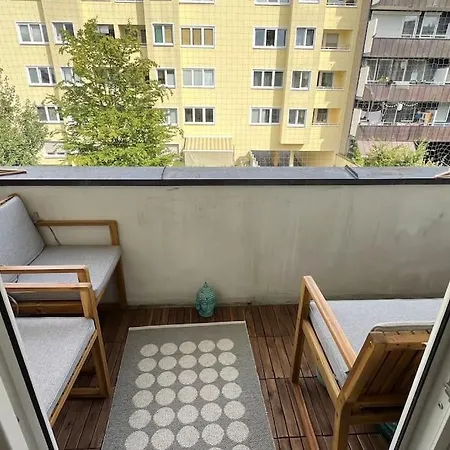 דירה 2 Br- New, Cozy For 5 People מינכן