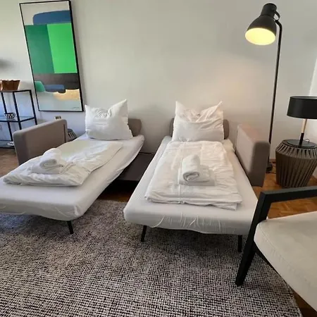 2 Br- New, Cozy For 5 People דירה מינכן