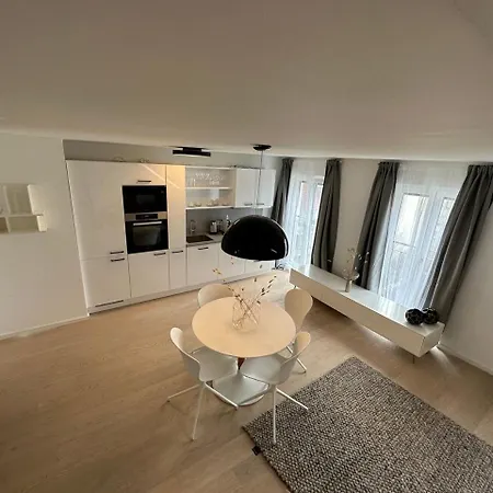 5 Min Walk From The Oktoberfest - Entire