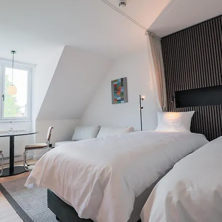 Bob W Schwabing 4* Münih