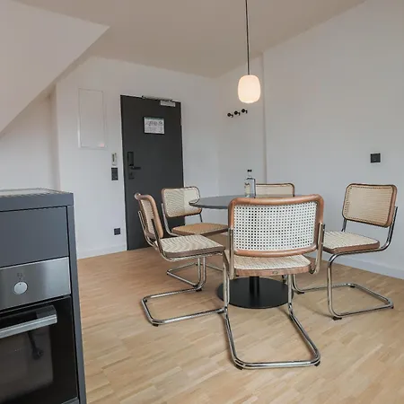 Apart Otel Bob W Schwabing Münih