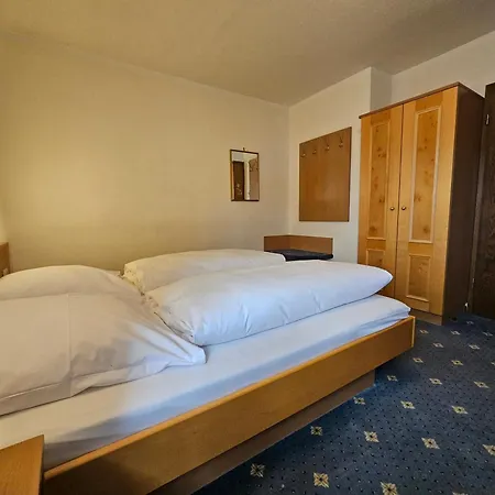 Arrivel Hotel Am Bergson - Bisher Hotel Neuner 3*