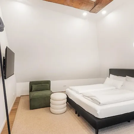 Kalm - A Design Aparthotel