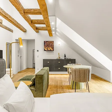 Aparthotel Kalm - A Design
