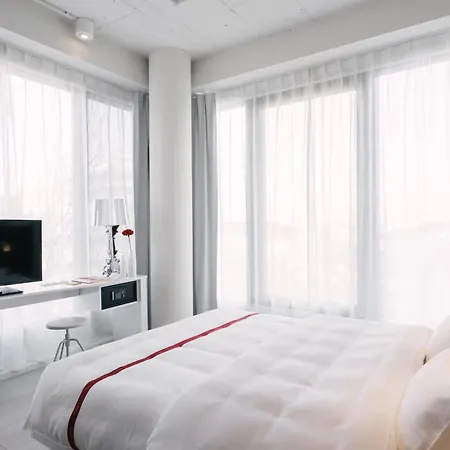 Hotell Ruby Lilly 4*