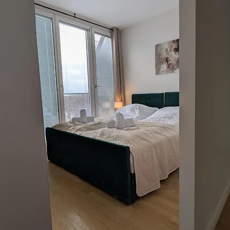 Large 155 Qm And 5 Bedrooms With Roof Terrace In Centrally Located 1 To 14 Guests * Munique
