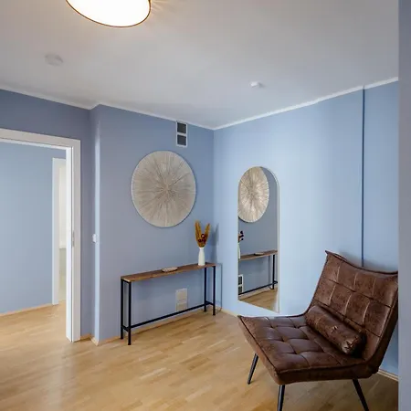 Lumen Homes - Altstadt-residenz, Direkt Im Zentrum, Geraeumiges Mit 5 Zimmern, Kueche アパート