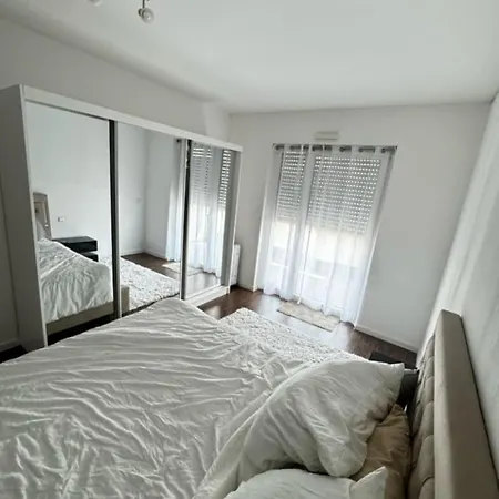 Lc Residences Muc Apartment