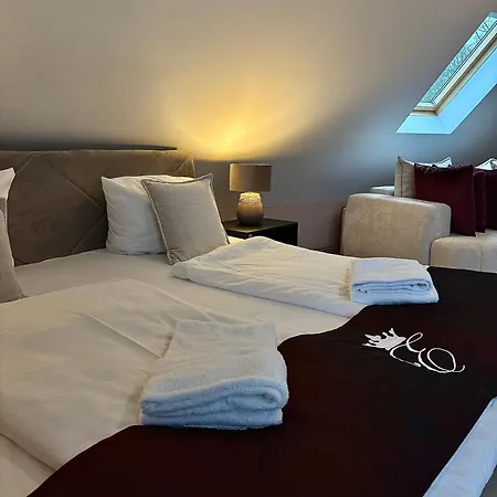 Empress Boutique Hotel 3* Munich