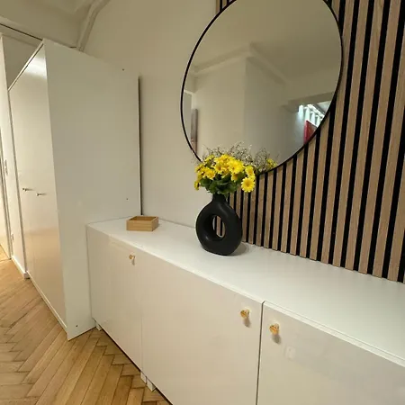 Place Direkt Am Karlsplatz - Stachus 70 Qm Mit 2 Schlafzimmer Mila Apartment *