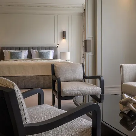 Ξενοδοχείο Bayerischer Hof 5*