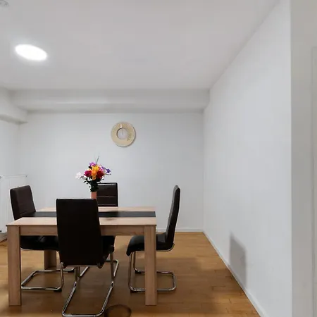 Aldars 15 Apartment Munich