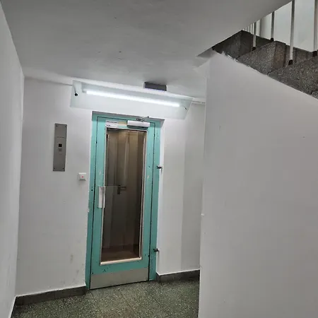 Apartament New Center 1 *