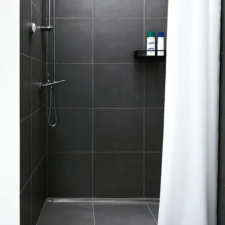 Zentral Und Modern, Komfortable Luxuswohnung, Isarnaehe Apartman München