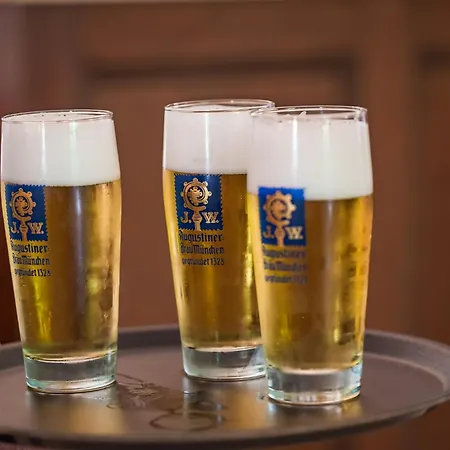 Augustiner Gutshof Menterschwaige * Munich