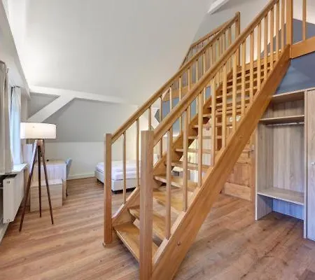 Weichandhof 4* Munich