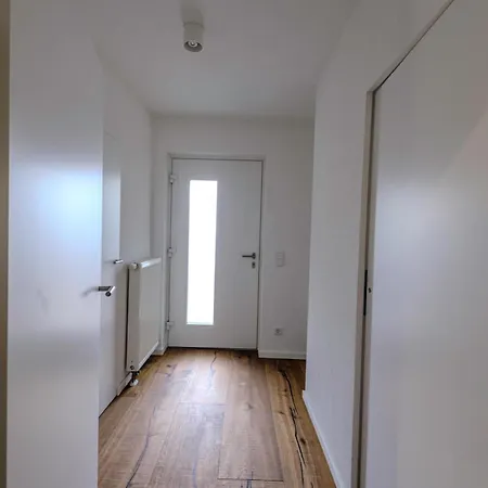 別荘 Ganzes Haus Moebliert Mue-lerchenau *