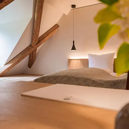Augustiner Gutshof Menterschwaige Hotel *