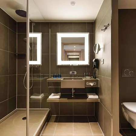 Novotel Arnulfpark Szálloda 4*