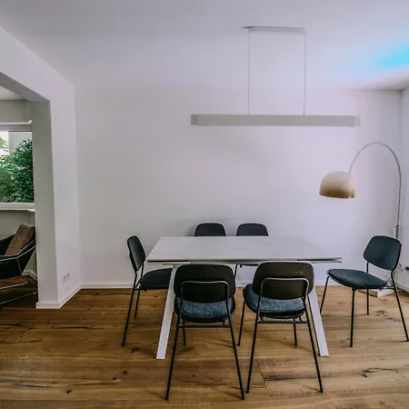 Holiday home Ganzes Haus Moebliert Mue-lerchenau
