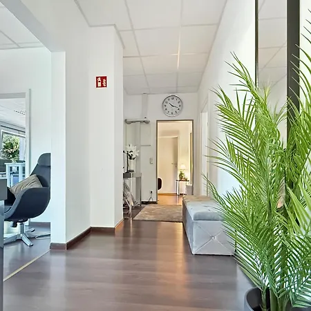 Group Oasis In Munich Cinema, Pool Table, 17 Beds *