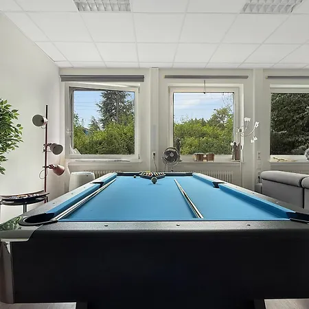 Group Oasis In Munich Cinema, Pool Table, 17 Beds *