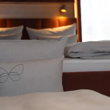 מלון Cocoon Theresienwiese 4*