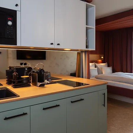 Cocoon Theresienwiese 4* מינכן