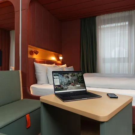 Cocoon Theresienwiese 4* מינכן