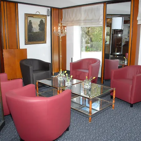 Ambassador Parkhotel Hotel 3*