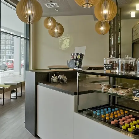 Hotel Super 8 By Wyndham West Munich