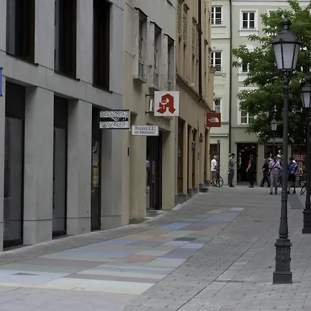 Am Jakobsplatz