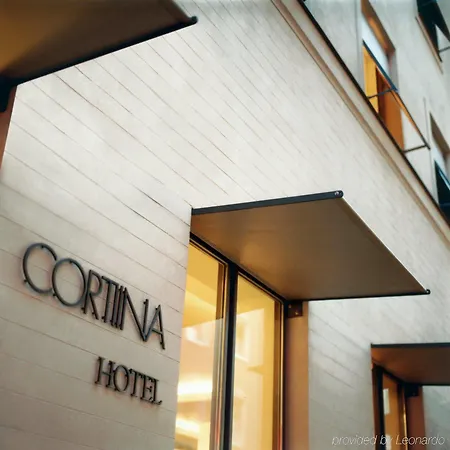 מלון Cortiina