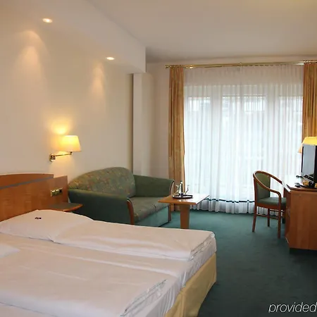 Daniel 3* Munich